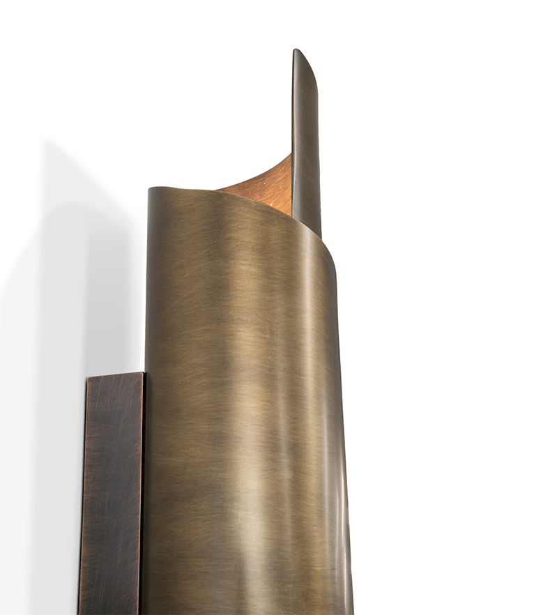 Kinkiet mosiężny patynowany