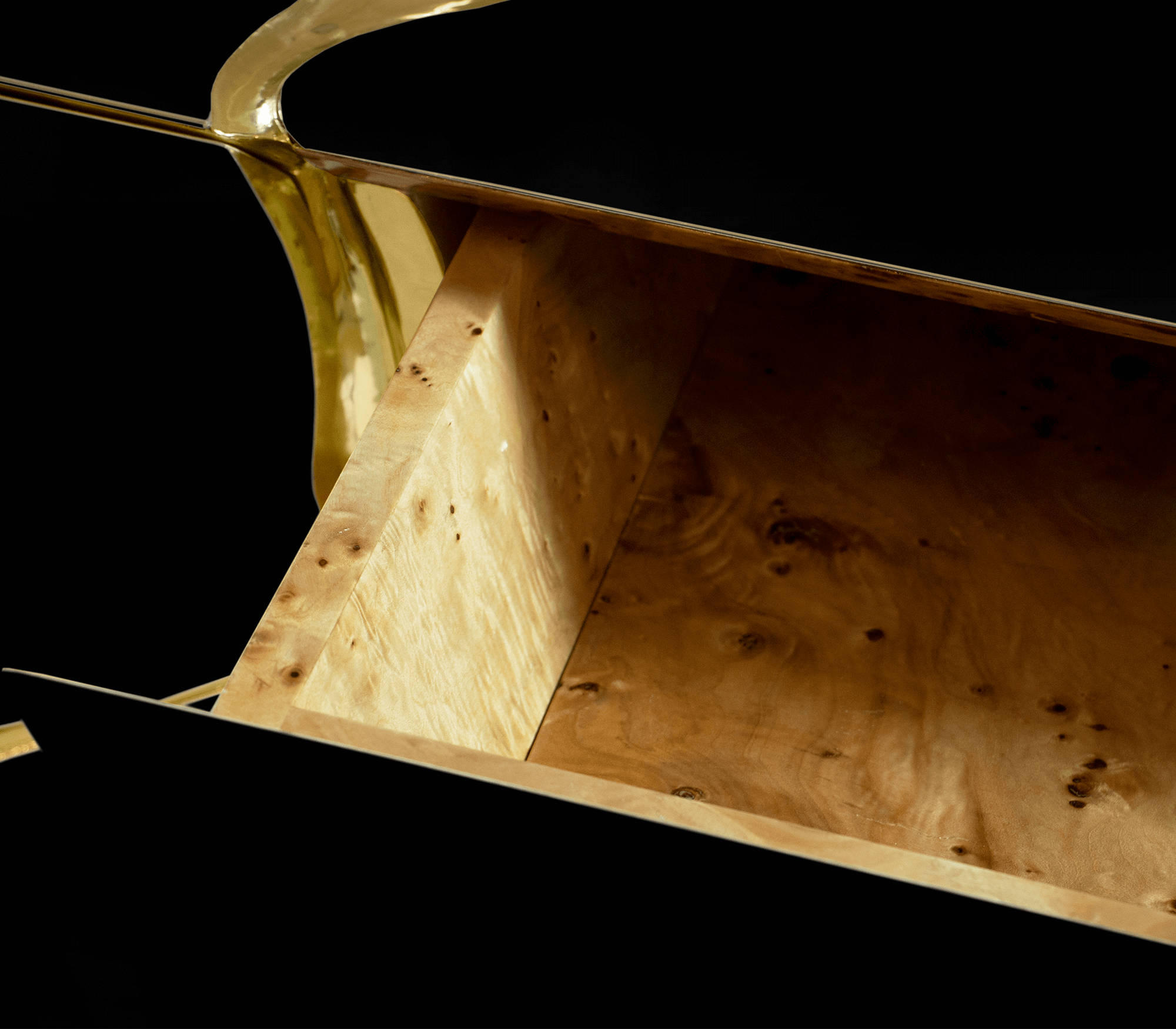 Czarno-złoty kredens Elite