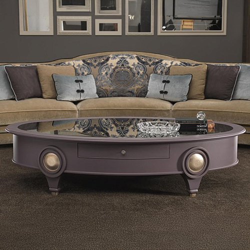 Owalny stolik kawowy z blatem lustrzanym