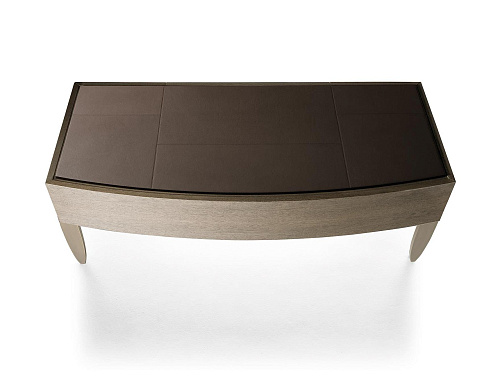 Biurko z blatem ze skóry i metalowymi nogami w kolorze brązu