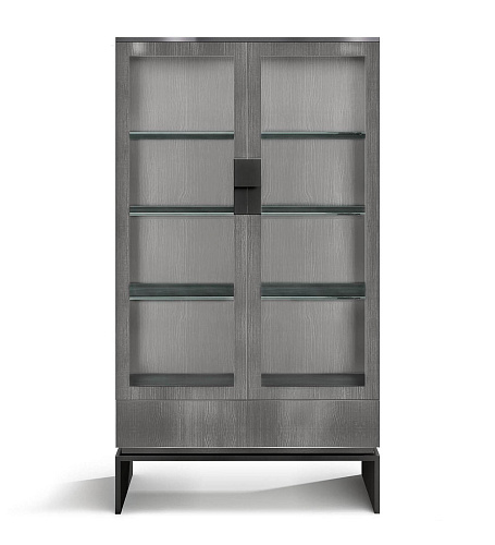 Witryna z cedrowego forniru z szufladą i metalową podstawą