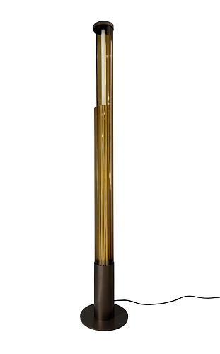 Smukła lampa podłogowa Bon Ton