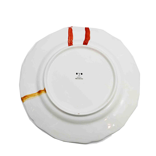 Ręcznie robiony talerz ceramiczny