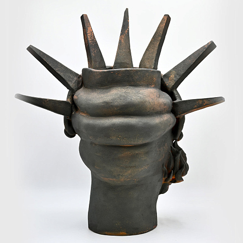 Rzeźba Wolna Kobieta