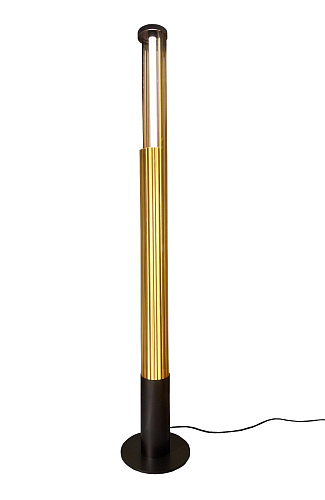 Smukła lampa podłogowa Bon Ton