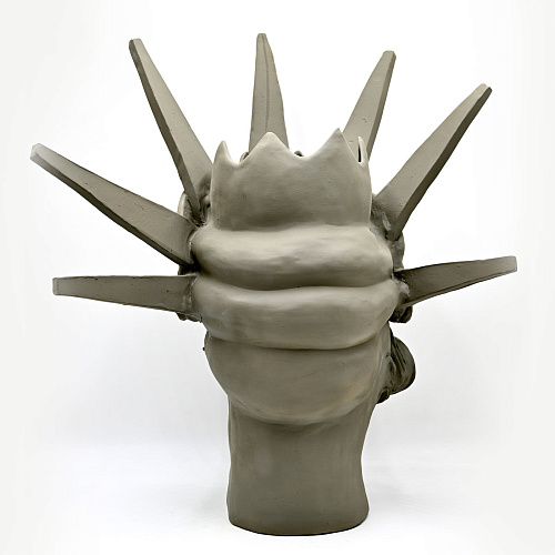 Rzeźba Wolna Kobieta