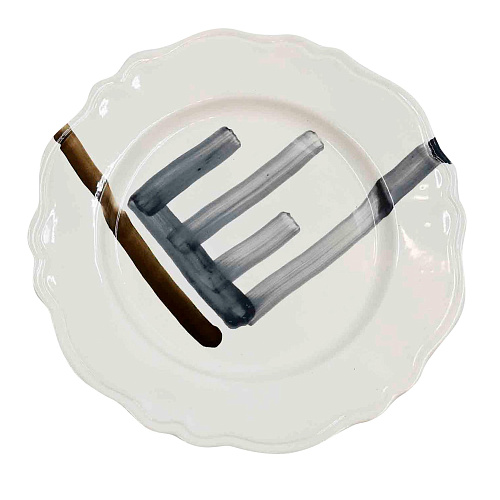 Ręcznie robiony talerz ceramiczny