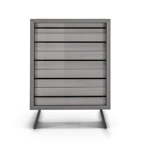 Nowoczesna komoda z pięcioma szufladami i metalowym uchwytem