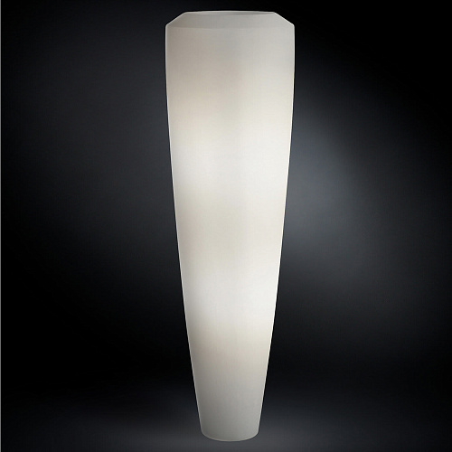 Duża zewnętrzna lampa podłogowa Obice