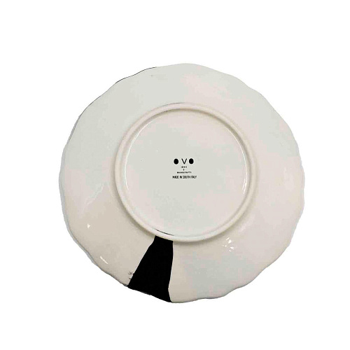 Ręcznie robiony talerz ceramiczny