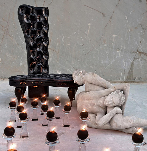 Fotel Carlos z wysokim oparciem