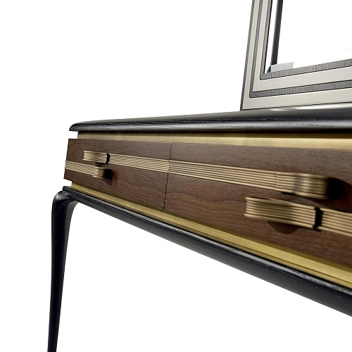 Brązowa konsola Dilan